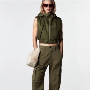 Women’s Zara Hunter Green Sleeveless Cropped Hooded Utility Vest Size Medium